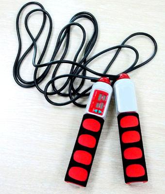 สายกระโดดฟิตเนส ปรับได้ สาย PVC สายกระโดดน้ําหนัก สายกระโดดด้วยโลโก้สีที่กําหนดเอง และมือเอบีเอสฟอง
