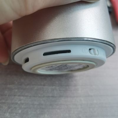เครื่องเสียงไร้สายมืออาชีพแบบพกพา Bluetooth DC5V 1A พร้อมวิทยุ FM