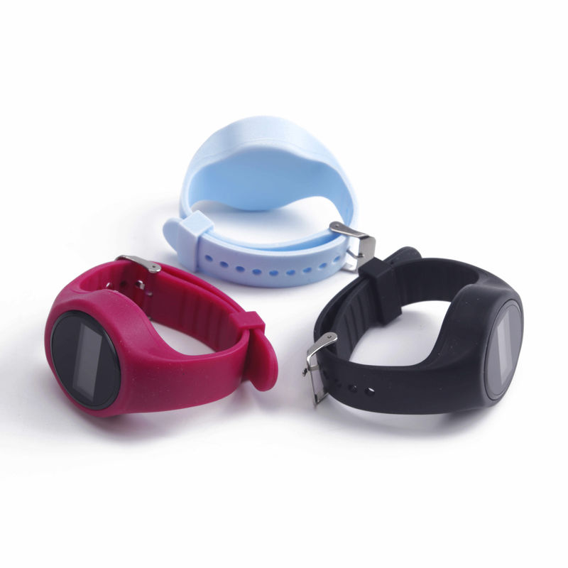 EMC ROHS Reach Certified Slim Pedometer Bracelet ระยะทางสูงสุด 1999.99Km/1263.99ไมล์