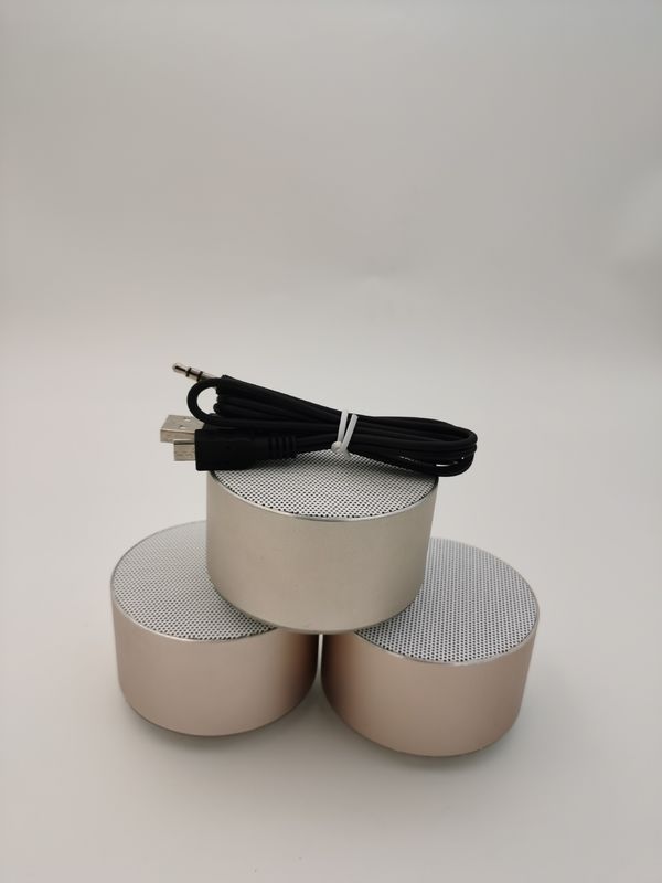 DC5V Gift Portable Small Portable Bluetooth Wireless Speaker เครื่องเสียงไร้สายขนาดเล็ก พร้อมเสียง HD